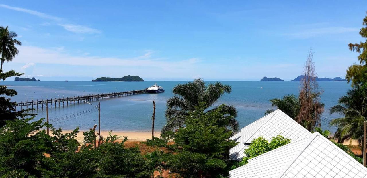 Magic House - No Pets Allowed Chumphon Buitenkant foto